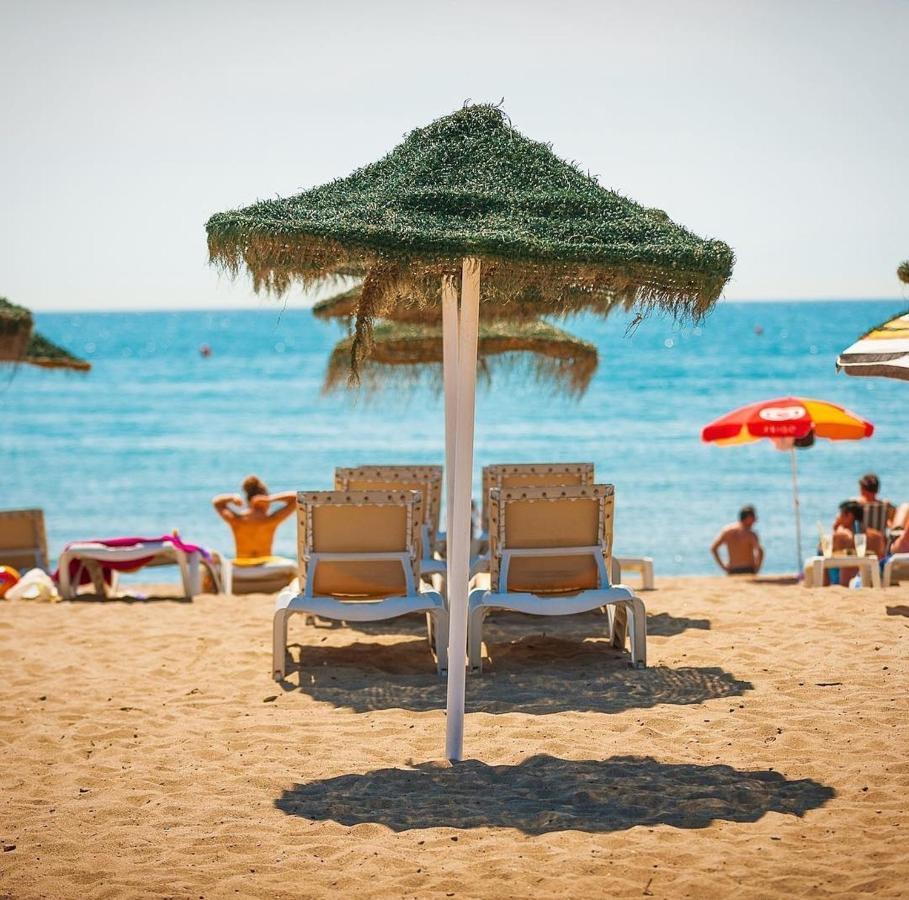 Apartamentos Holidays Benalbeach Benalmádena Eksteriør billede