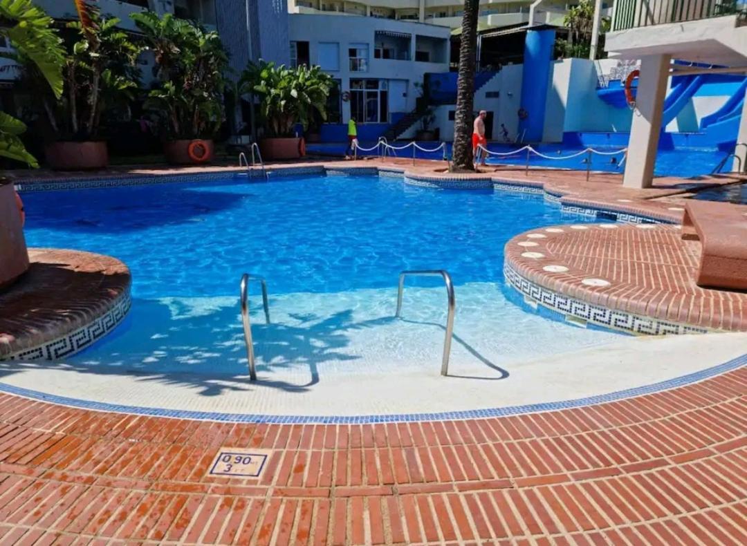 Apartamentos Holidays Benalbeach Benalmádena Eksteriør billede