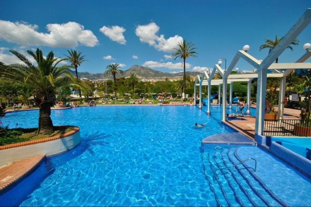 Apartamentos Holidays Benalbeach Benalmádena Eksteriør billede