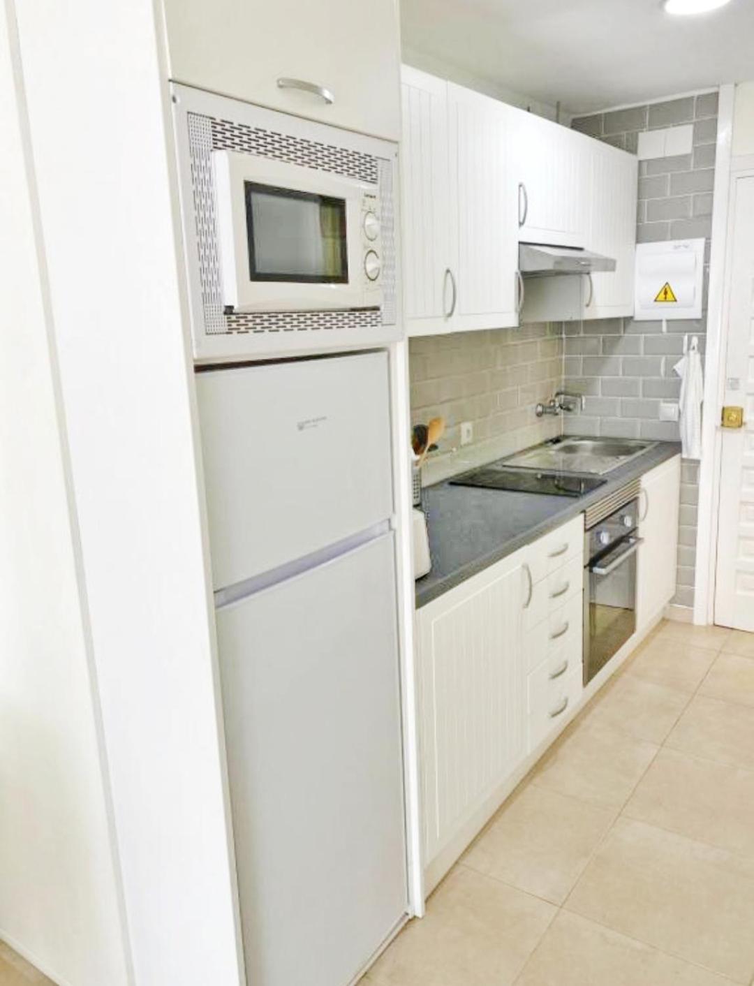 Apartamentos Holidays Benalbeach Benalmádena Eksteriør billede