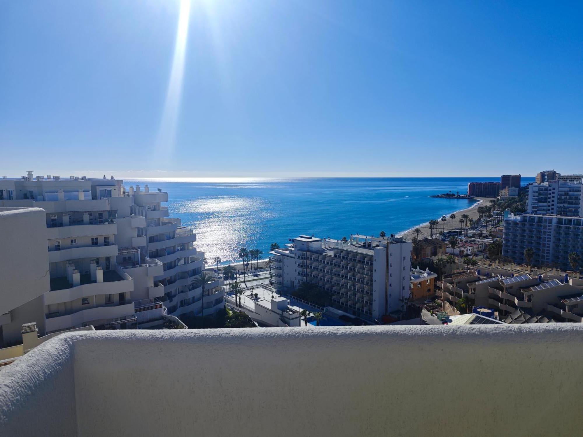 Apartamentos Holidays Benalbeach Benalmádena Eksteriør billede