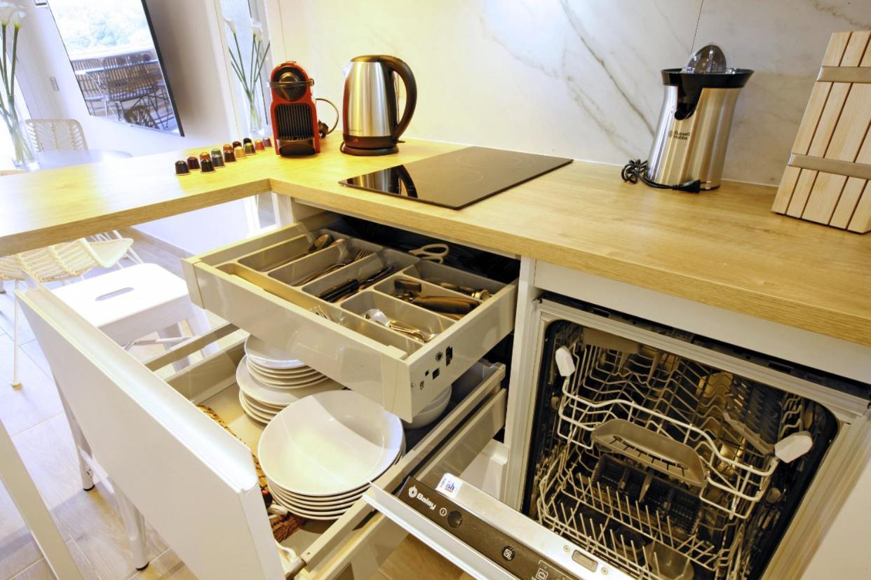 Apartamentos Holidays Benalbeach Benalmádena Værelse billede